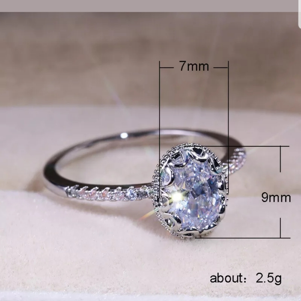 Nice new stamped S925 sterling silver halo ring - Picture 2 of 2
